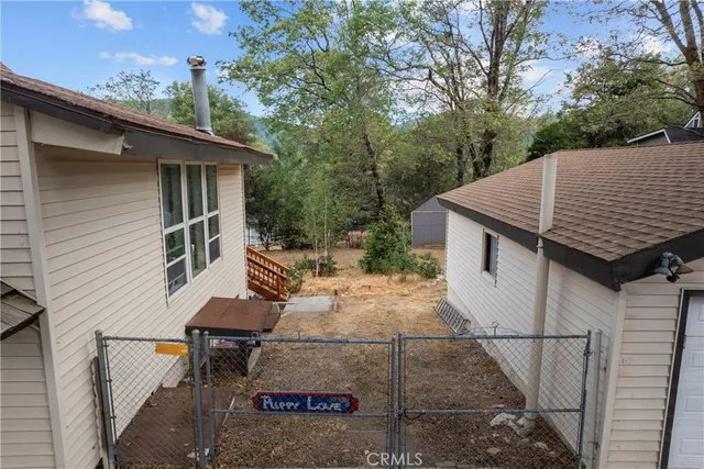 $450,000 | 29289 Lakeview Drive, Cedar Glen, CA 92321