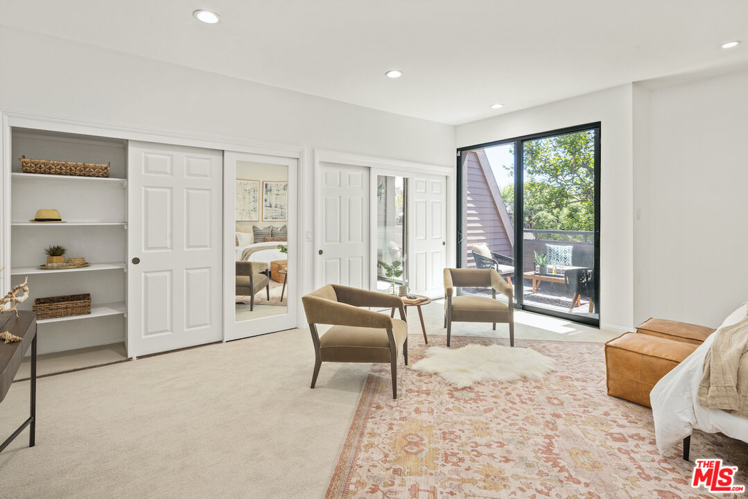4549 Alla Road, Unit 5 Marina del Rey, CA 90292 - Photo 21 of 35 a living room with furniture and a large window