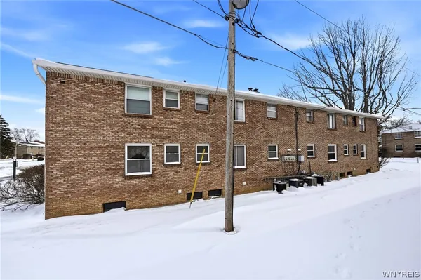 $142,500 | 72 Old Lyme Drive, Unit 2, Amherst, NY 14221