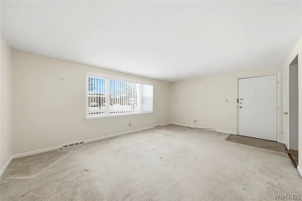 $142,500 | 72 Old Lyme Drive, Unit 2, Amherst, NY 14221