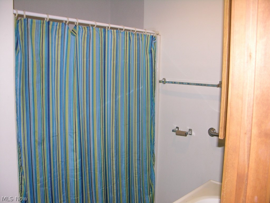 27 Mound Manor Road St. Marys, WV 26170 - Photo 9 of 11 Bath