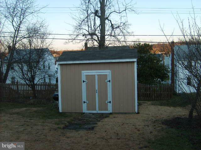 5547 Oakland Road Halethorpe, MD 21227 - Photo 5 of 11 Exterior (General)