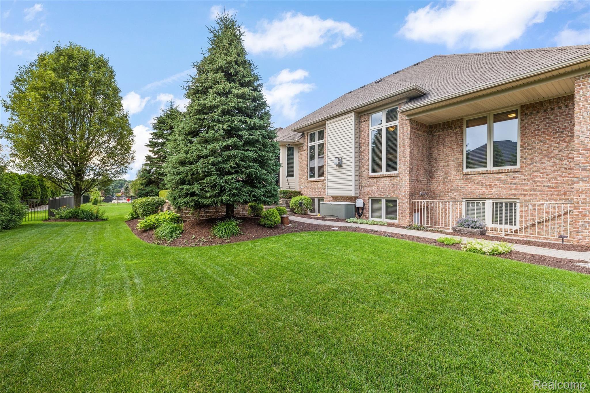 50646 Nesting Ridge Drive Macomb, MI 48044 - Photo 45 of 48 50646 Nesting Ridge-10.jpg