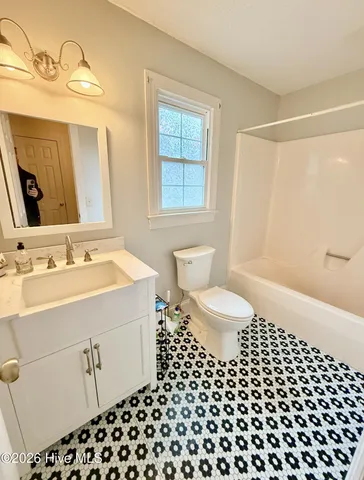 $349,900 | 2211 Kathleen Drive, Greenville, NC 27858