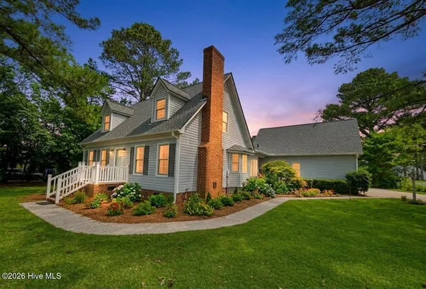 $325,000 | 2211 Kathleen Drive, Greenville, NC 27858
