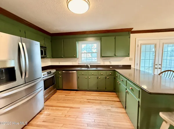 $325,000 | 2211 Kathleen Drive, Greenville, NC 27858