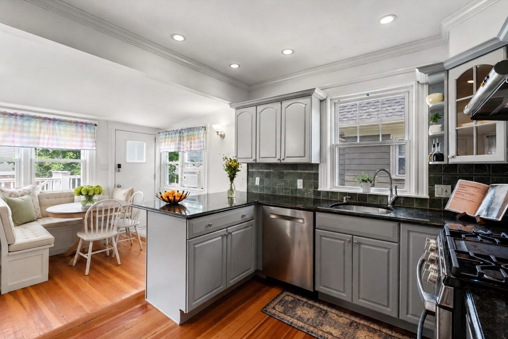 1200 Brook Road Milton, MA 02186 - Photo 4 of 31