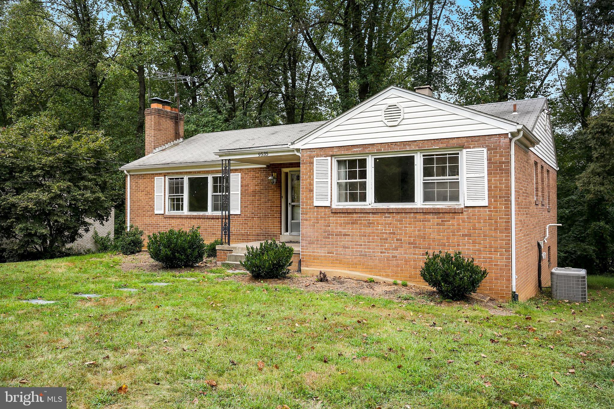9535 Clement Road Silver Spring, MD 20910 - Photo 2 of 28