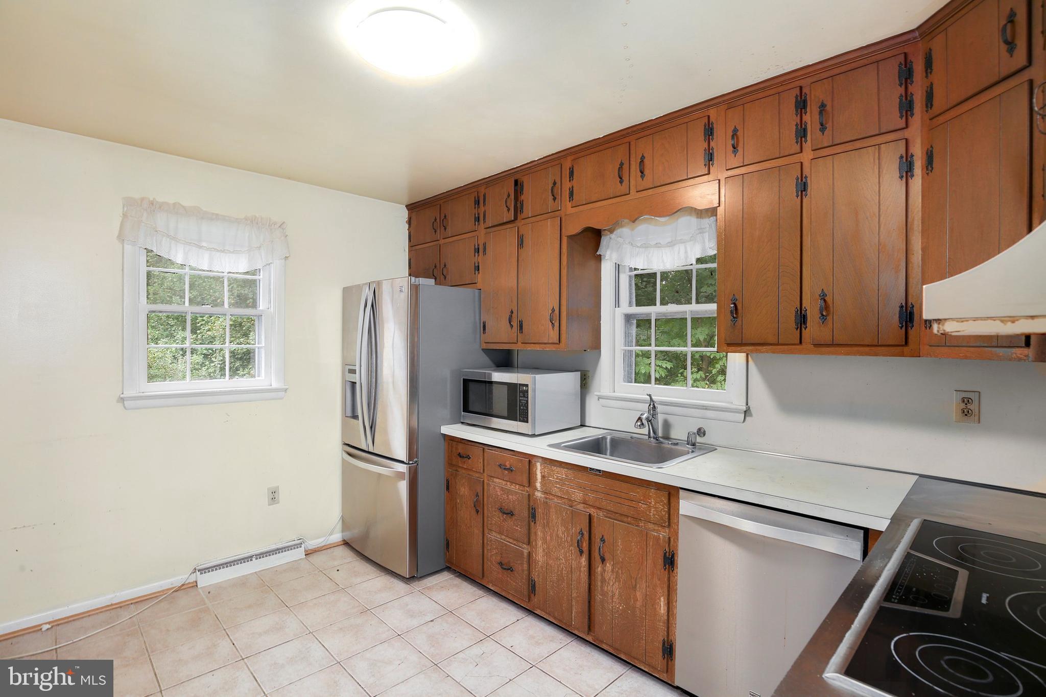 9535 Clement Road Silver Spring, MD 20910 - Photo 12 of 28