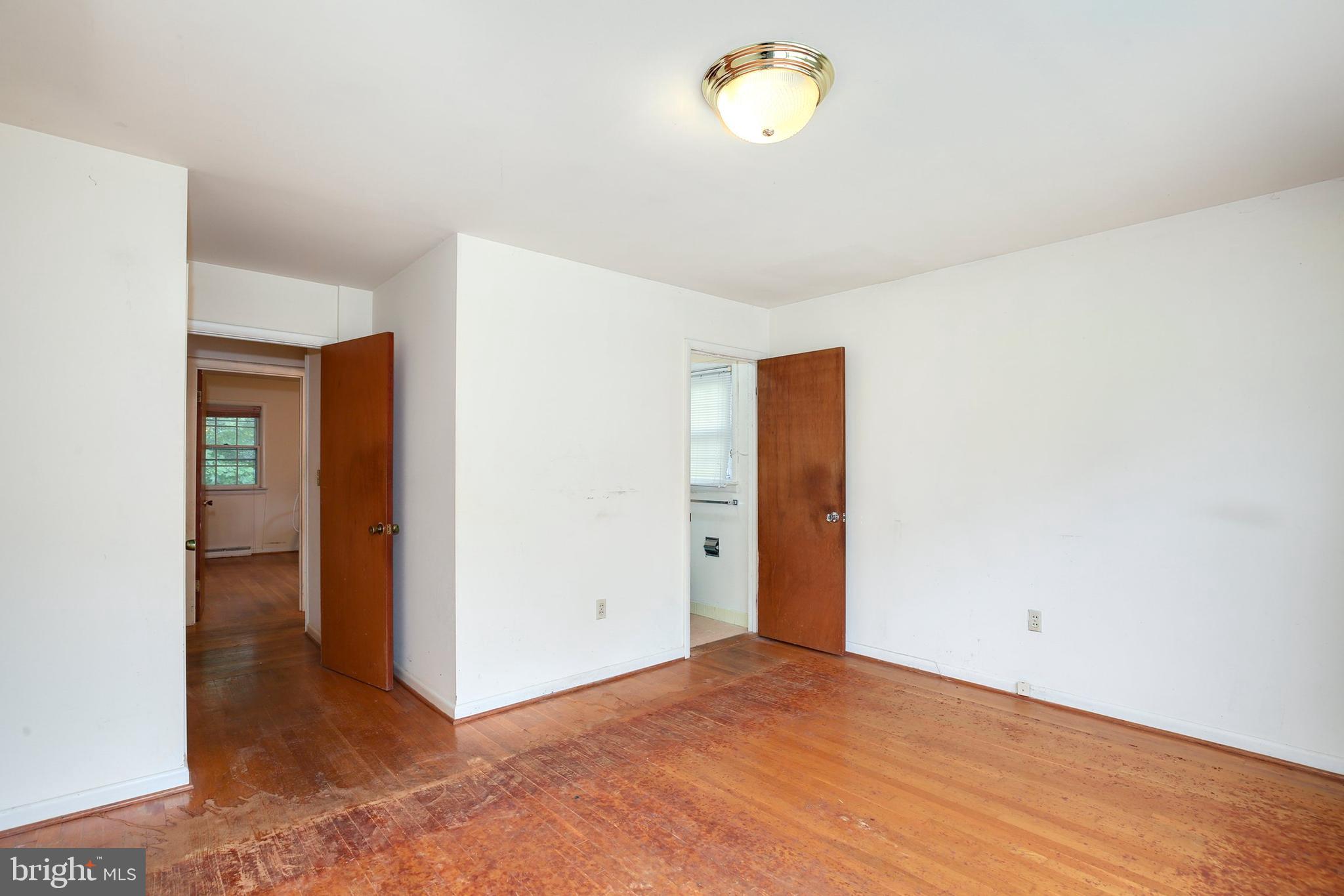 9535 Clement Road Silver Spring, MD 20910 - Photo 19 of 28