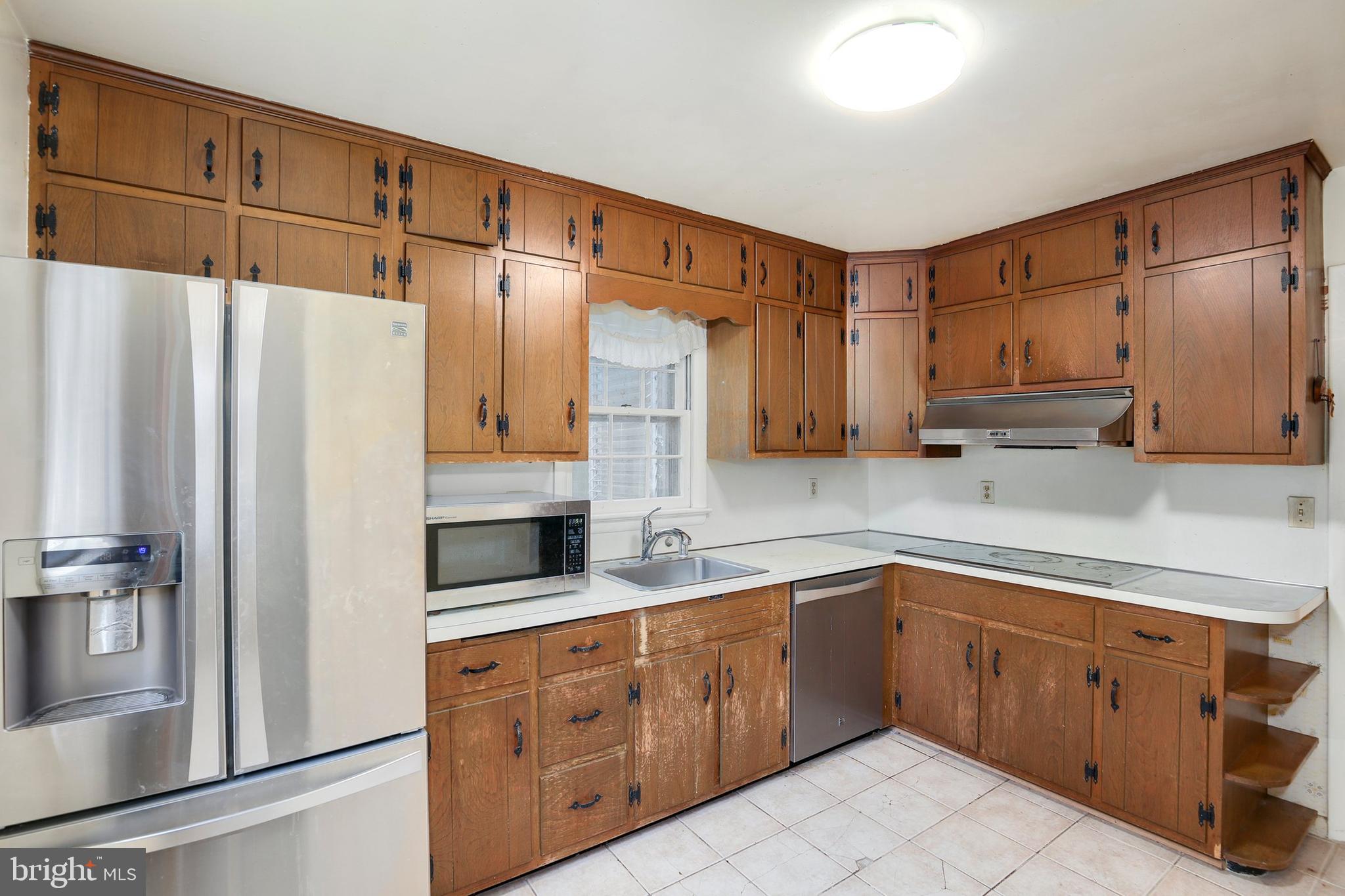 9535 Clement Road Silver Spring, MD 20910 - Photo 10 of 28