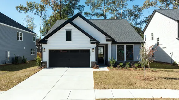 $386,900 | 300 Creek Pointe Drive, Moncks Corner, SC 29461