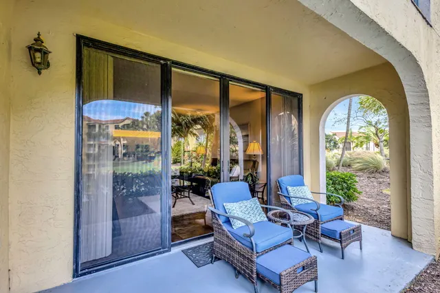 a view of an outdoor space