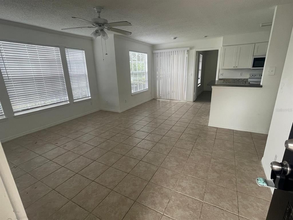 1069 South Hiawassee Road, Unit 1322 Orlando, FL 32835 - Photo 2 of 9