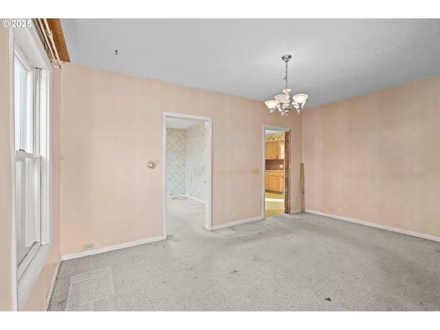 $639,000 | 6015 North Houghton Street, Portland, OR 97203