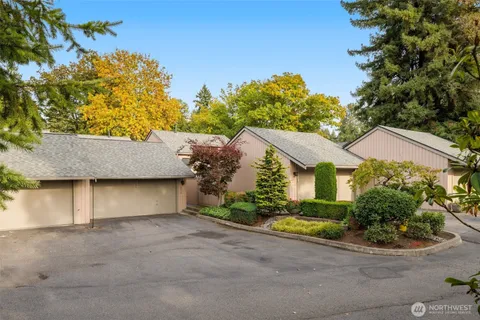 $650,000 | 2938 Kennewick Place Northeast, Renton, WA 98056