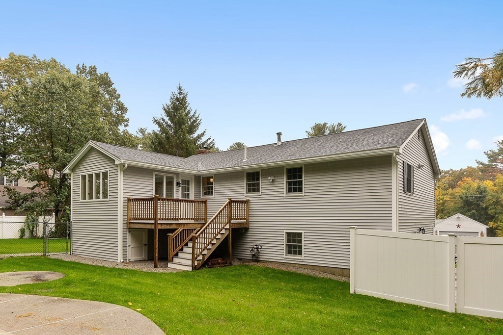 22 Pratt Street Billerica, MA 01821 - Photo 4 of 42