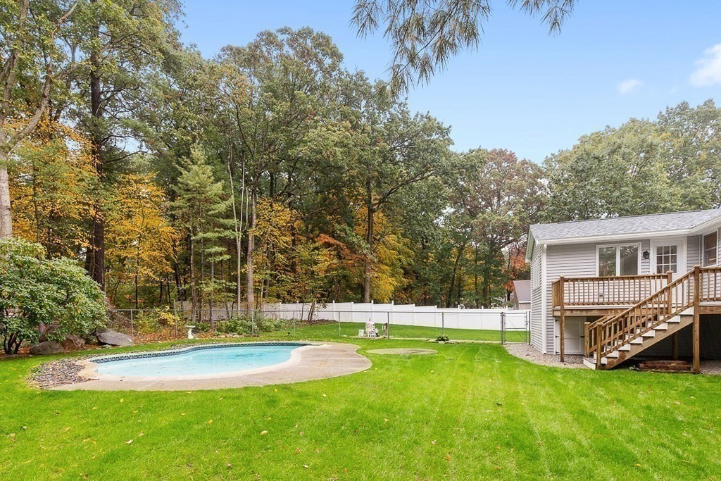 22 Pratt Street Billerica, MA 01821 - Photo 6 of 42