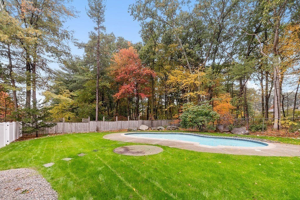 22 Pratt Street Billerica, MA 01821 - Photo 9 of 42