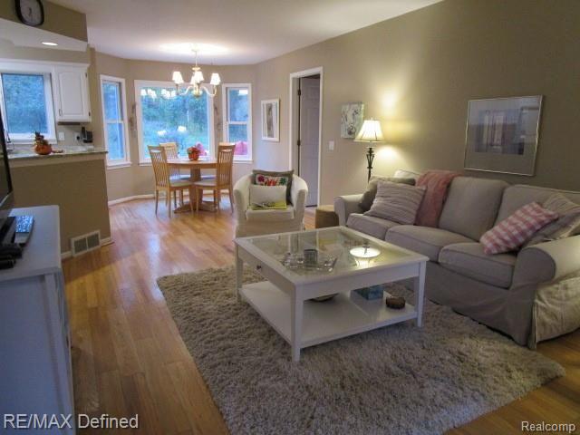 9232 Allen Road Clarkston, MI 48348 - Photo 7 of 41 IMG_0515.JPG