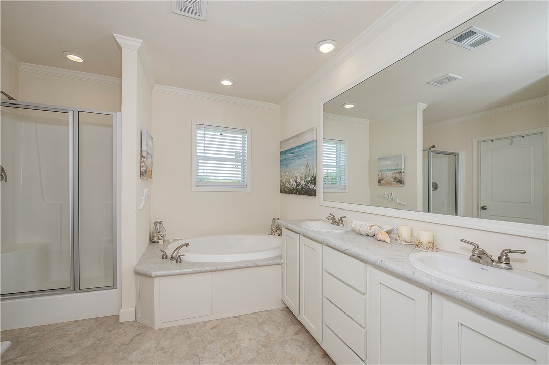 10976 Whiterock Road Bremond, TX 76629 - Photo 19 of 42 Master Bath