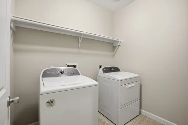 $2,200 | 11103 Avery Oaks Lane, Richmond, TX 77406