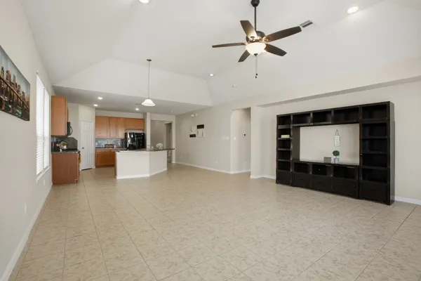 $2,200 | 11103 Avery Oaks Lane, Richmond, TX 77406