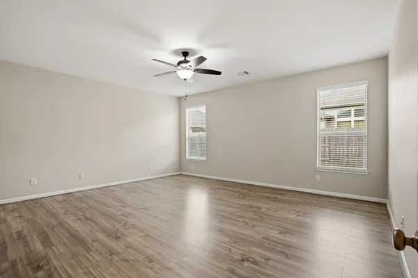 $2,200 | 11103 Avery Oaks Lane, Richmond, TX 77406