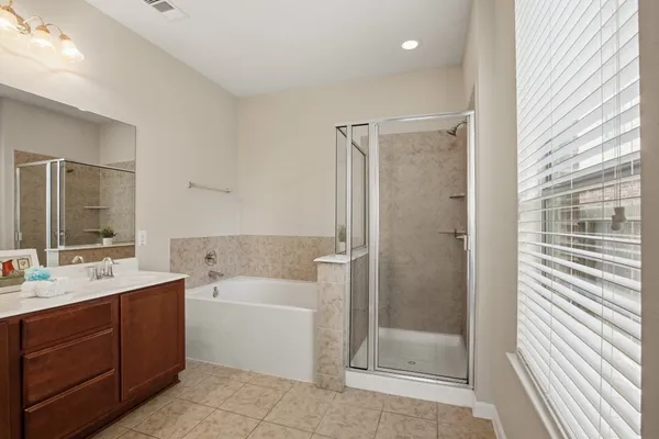 $2,200 | 11103 Avery Oaks Lane, Richmond, TX 77406