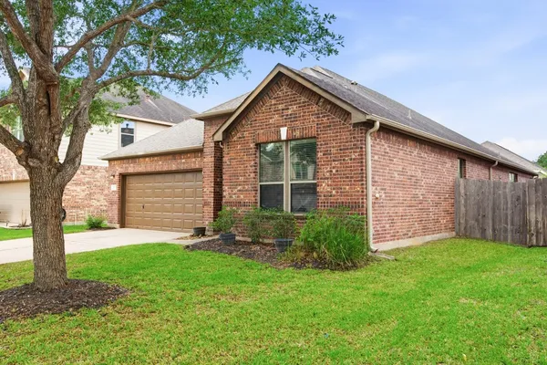 $2,200 | 11103 Avery Oaks Lane, Richmond, TX 77406