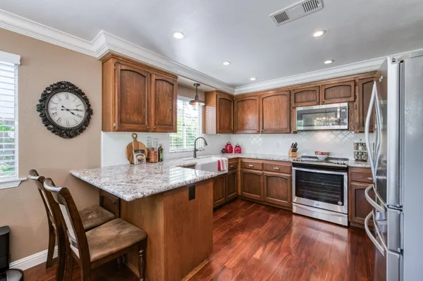 $492,500 | 2051 Los Altos Avenue, Clovis, CA 93611