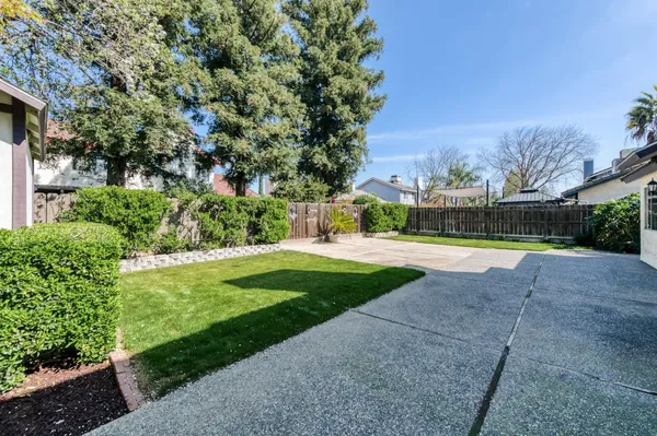 $492,500 | 2051 Los Altos Avenue, Clovis, CA 93611