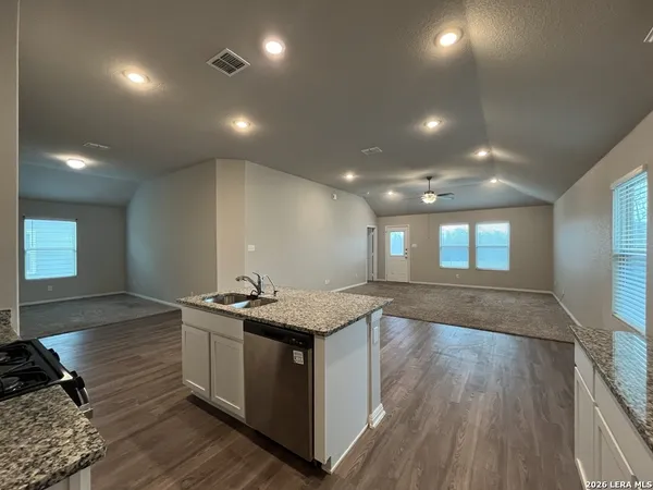 $1,795 | 6912 Cetera Crossing, Converse, TX 78109