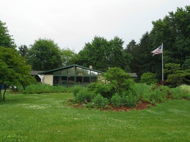 9785 Jericho Road Bridgman, MI 49106 - Photo 1 of 21 Primary Photo