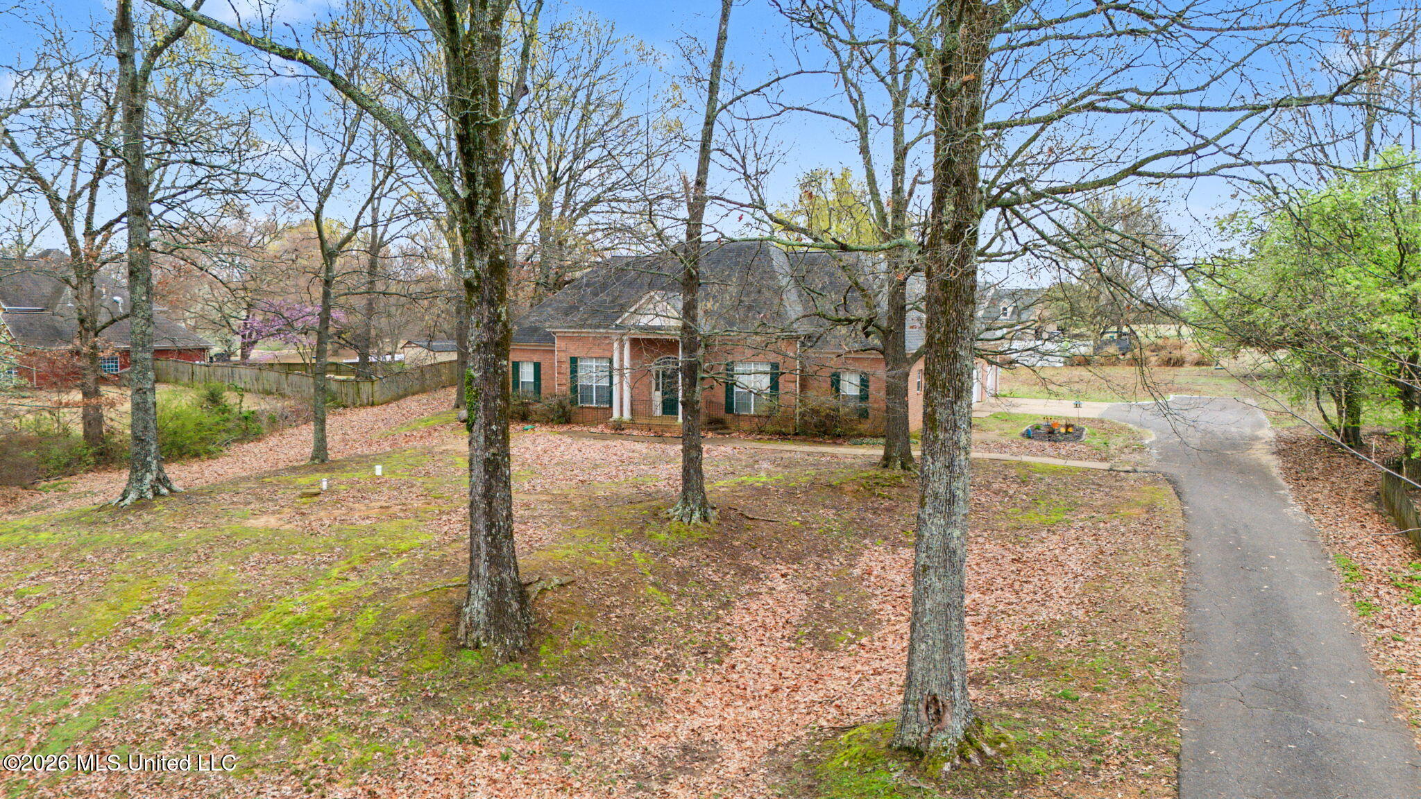 655 Long Street Southaven, MS 38672 - Photo 34 of 41 Aerial Front