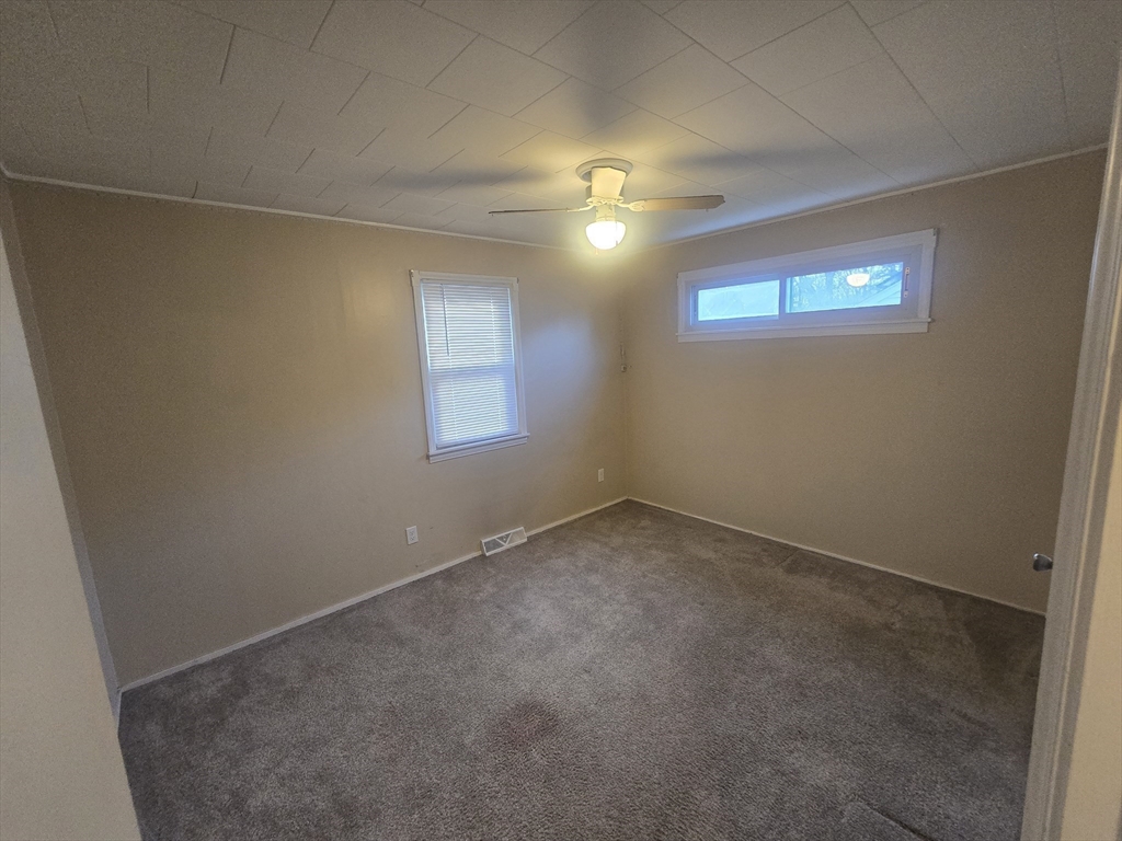 28 Chestnut Hill Road North Oxford, MA 01537 - Photo 11 of 27