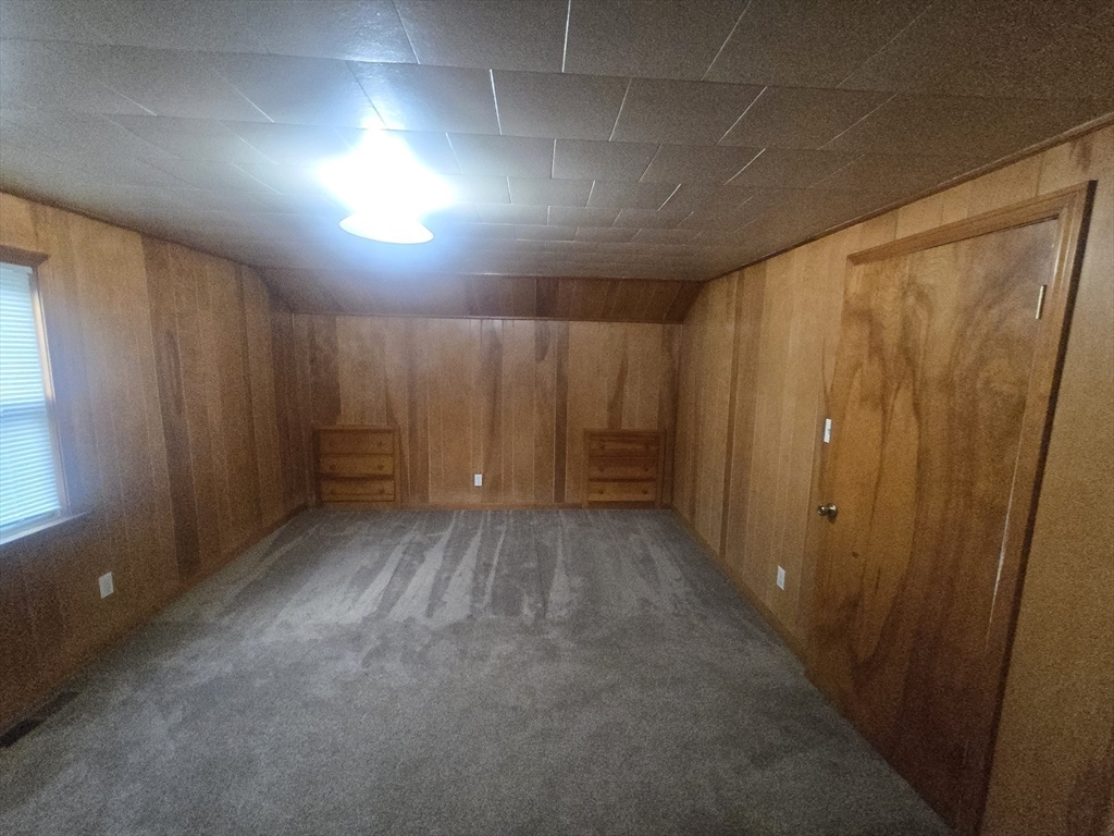 28 Chestnut Hill Road North Oxford, MA 01537 - Photo 18 of 27