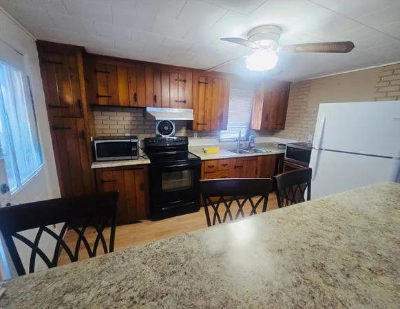$2,650 | 28 Chestnut Hill Road, North Oxford, MA 01537