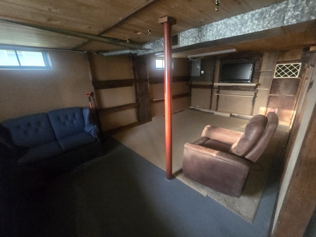 28 Chestnut Hill Road North Oxford, MA 01537 - Photo 23 of 27