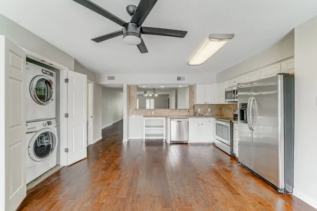 $1,600 | 382 North Post Oak Lane, Unit 382, Houston, TX 77024