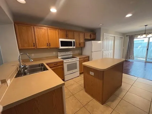 $1,999 | 2525 Harn Boulevard, Unit 3, Clearwater, FL 33764