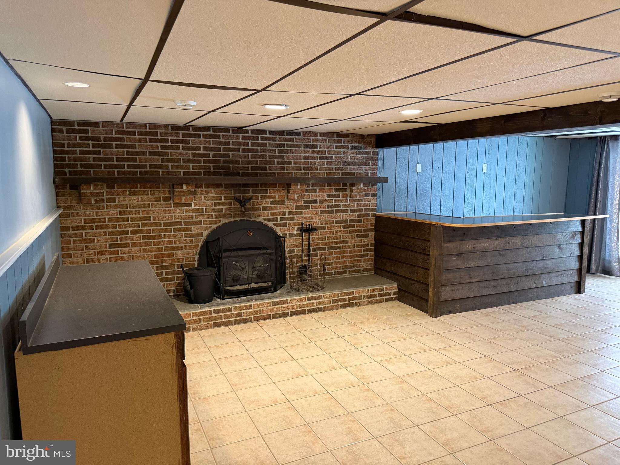 858 Star Court Union Bridge, MD 21791 - Photo 21 of 37 a view of garage and microwave