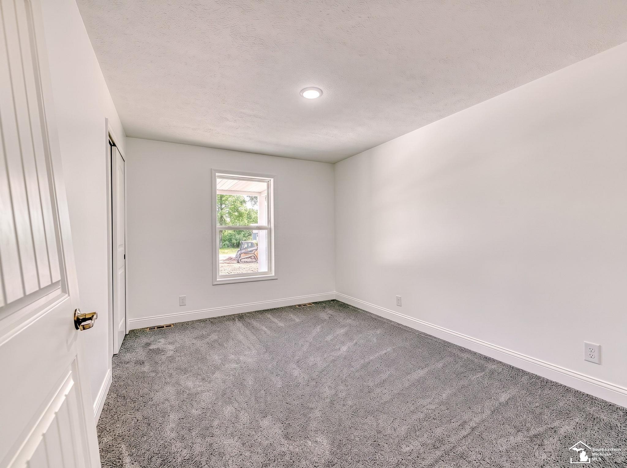 3901 Kane Road Carleton, MI 48117 - Photo 21 of 54