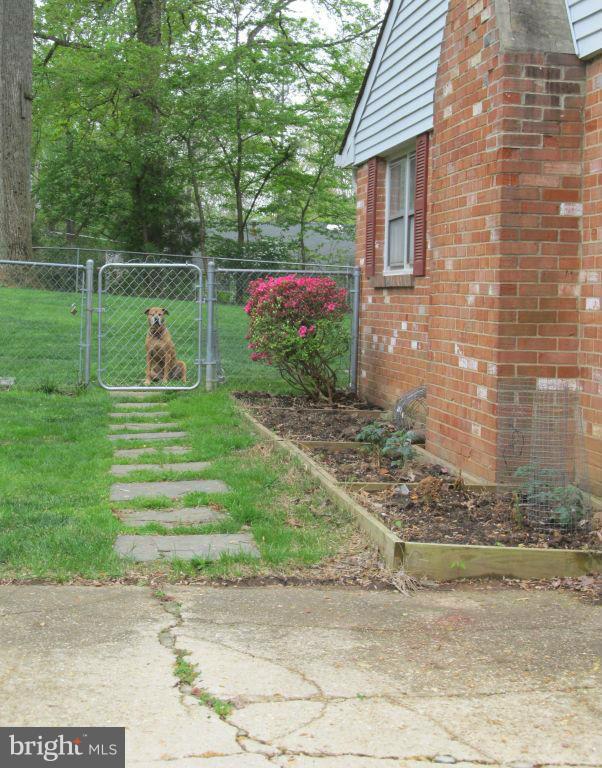7911 Foote Lane Springfield, VA 22151 - Photo 13 of 17 Exterior (General)