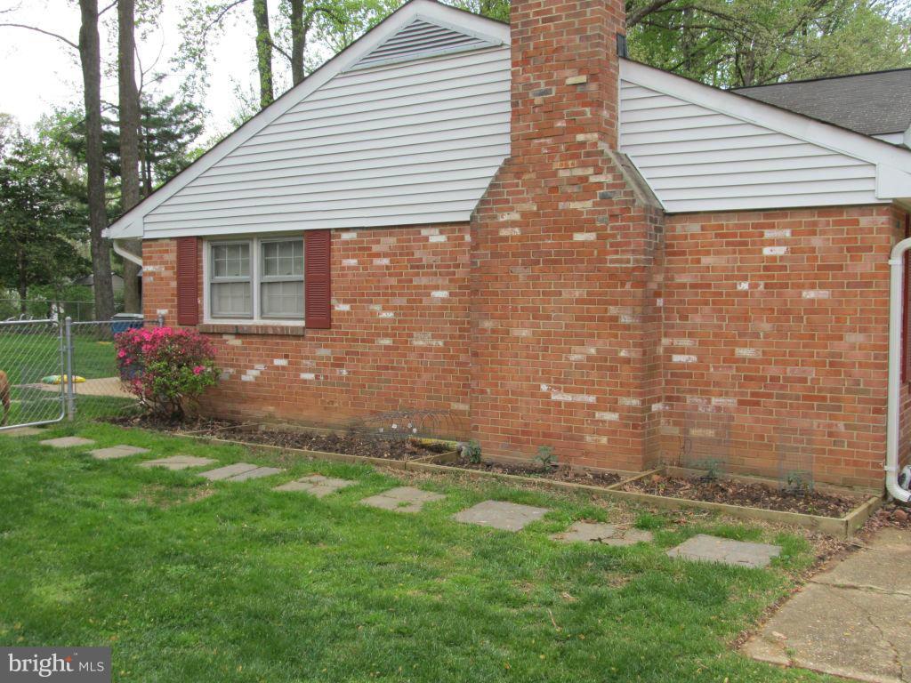 7911 Foote Lane Springfield, VA 22151 - Photo 15 of 17 Exterior (General)