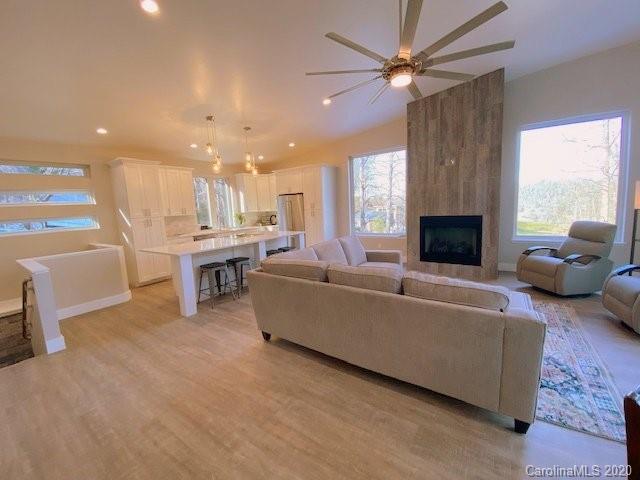 119 Country Ridge Road Laurel Park, NC 28739 - Photo 9 of 24 Gallery Image 9