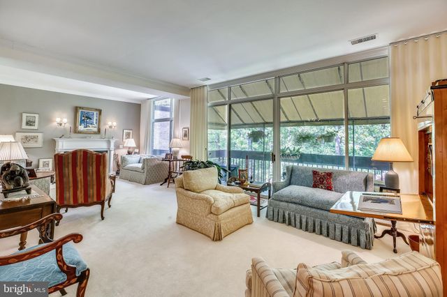 $600,000 | 4940 Sentinel Drive, Unit 4405, Bethesda, MD 20816