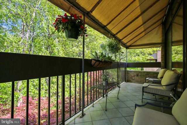 $600,000 | 4940 Sentinel Drive, Unit 4405, Bethesda, MD 20816