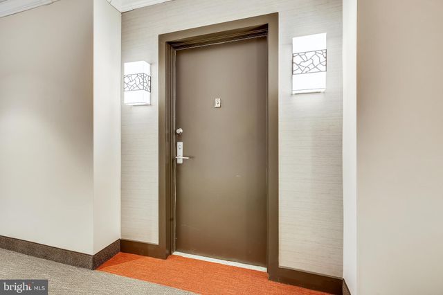 $600,000 | 4940 Sentinel Drive, Unit 4405, Bethesda, MD 20816