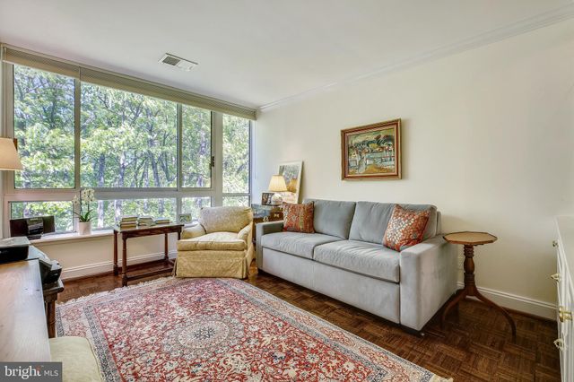 $600,000 | 4940 Sentinel Drive, Unit 4405, Bethesda, MD 20816